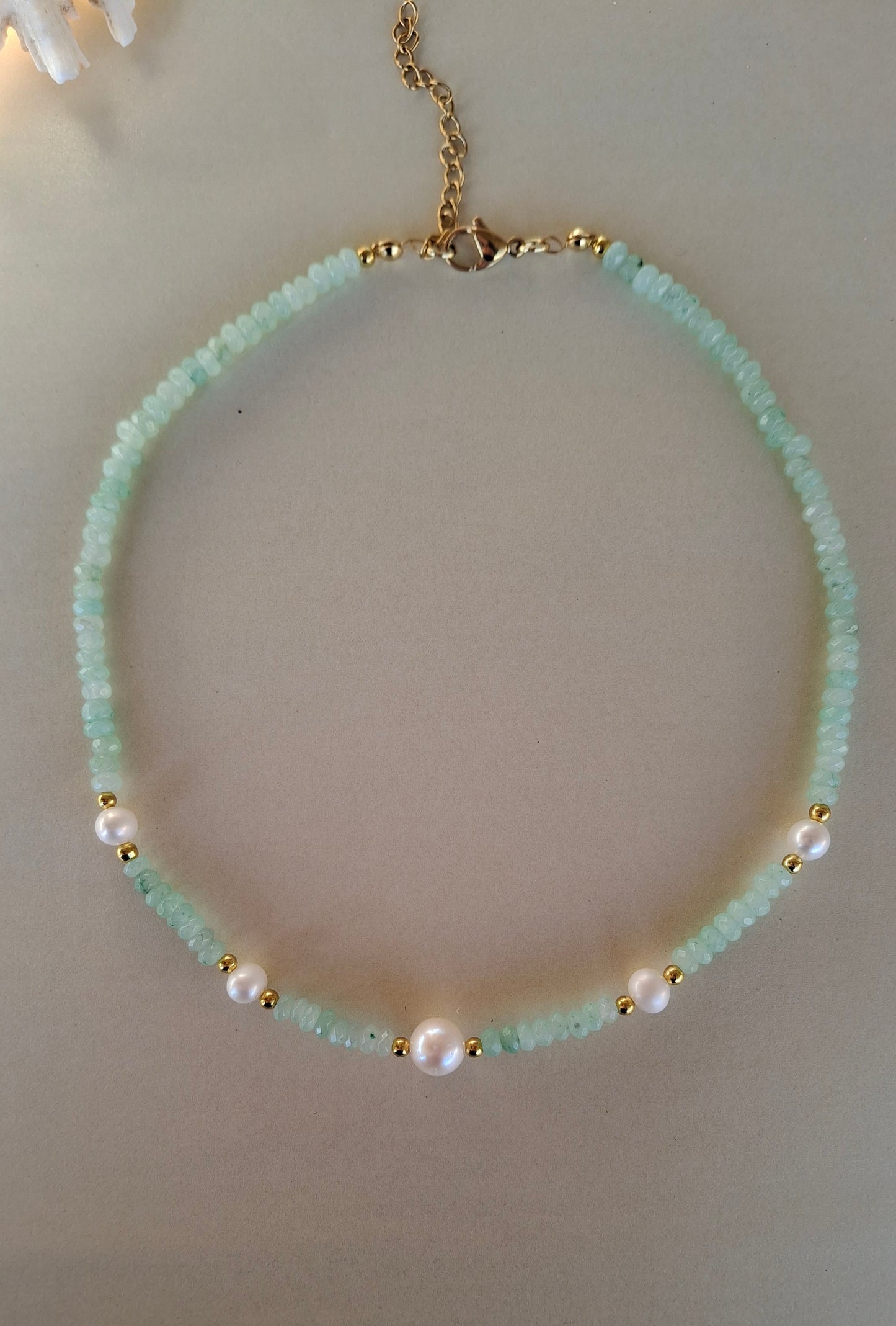 Girocollo giada e perle di fiume