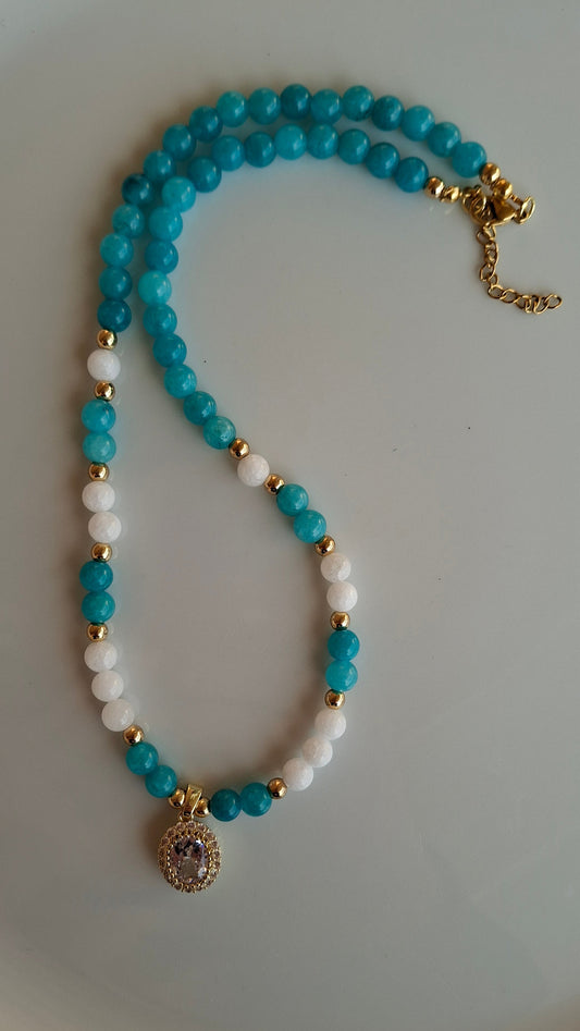 Collana giada e pendente di cristallo