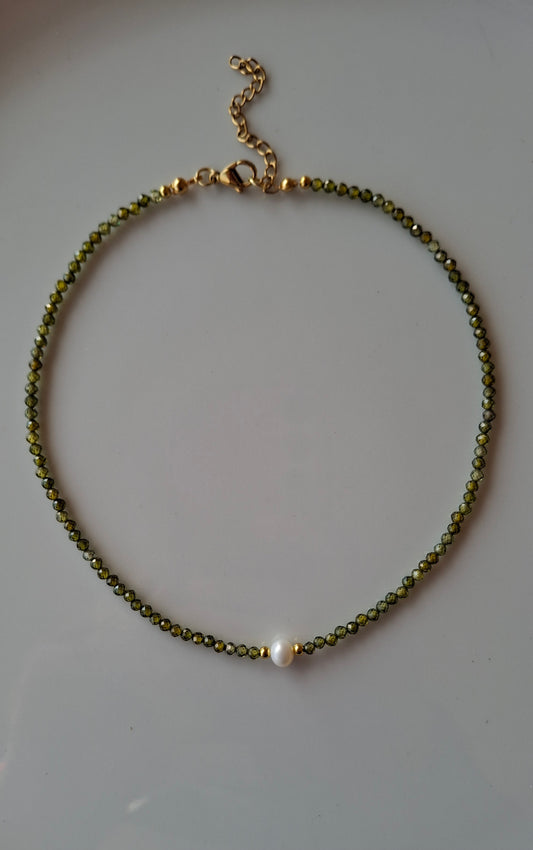 Girocollo con zirconi e perla di fiume
