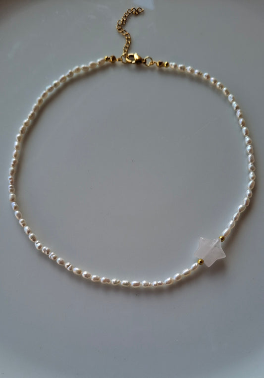 Girocollo perle di fiume e quarzo rosa